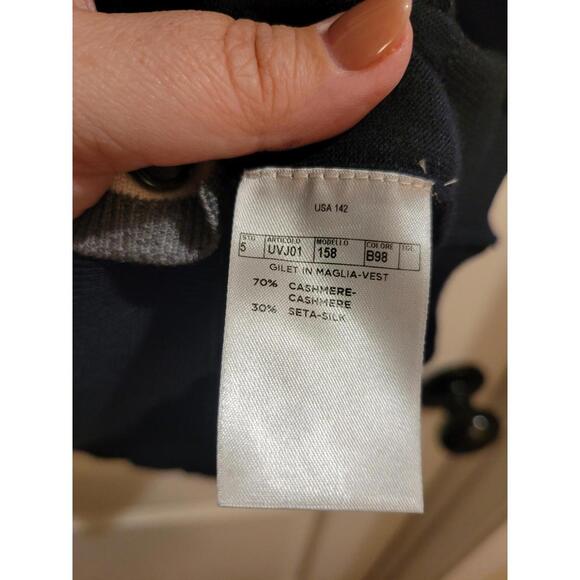 Ermenegildo Zegna Dark Navy With Detail Button Down Sleeveless Sweater - Picture 4 of 5